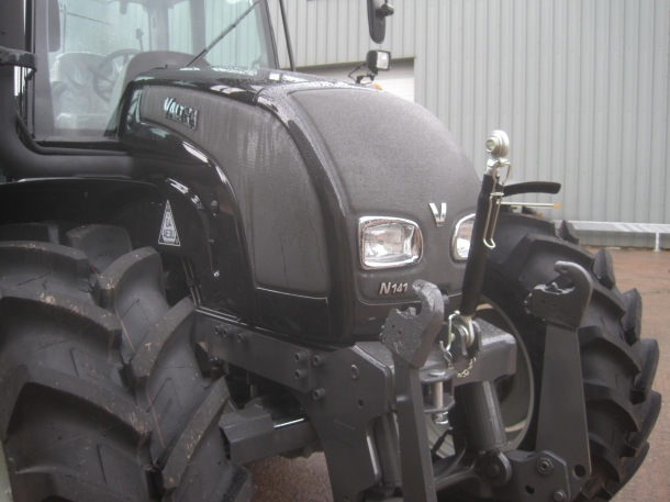Valtra N141 Hi-Tec