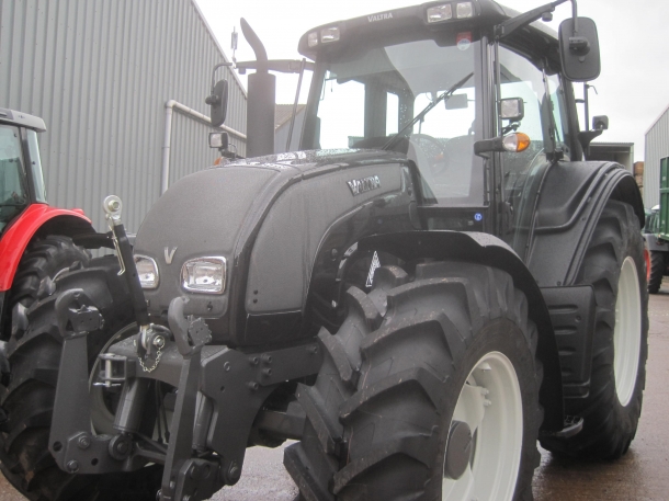 Valtra N141 Hi-Tec