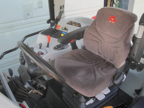 Massey Ferguson 5460