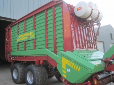 Strautmann Giga Vitesse CFS 3201 forage wagon