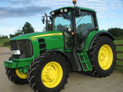 John Deere 6630
