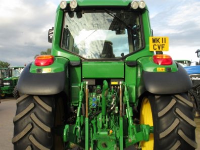 John Deere 6630