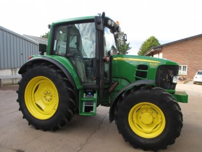 John Deere 6330