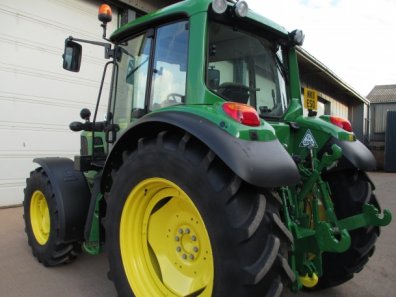 John Deere 6330