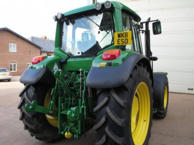 John Deere 6330