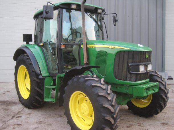John Deere 6120 SE