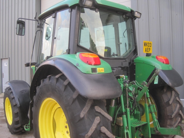 John Deere 6120 SE