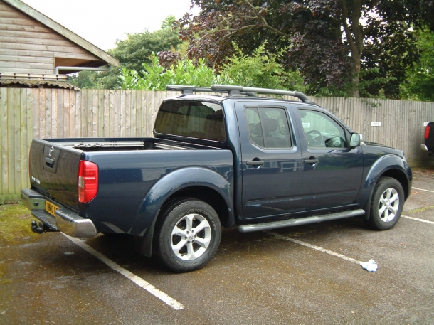 Nissan Navara Tekna diesel manual
