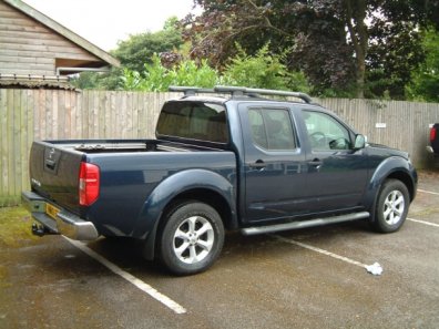 Nissan Navara Tekna diesel manual