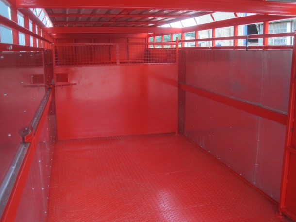 Herbst 26ft cattle trailer