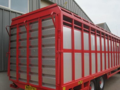 Herbst 26ft cattle trailer