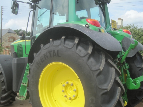 John Deere 6920S
