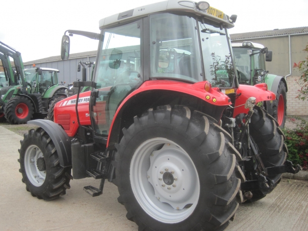 Massey Ferguson 5455