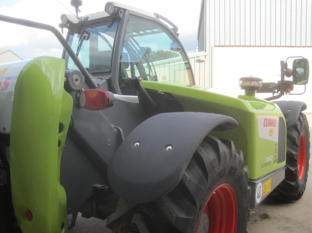 Claas Scorpion 7040 VP +