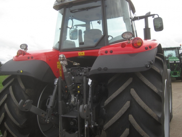 Massey Ferguson 7499