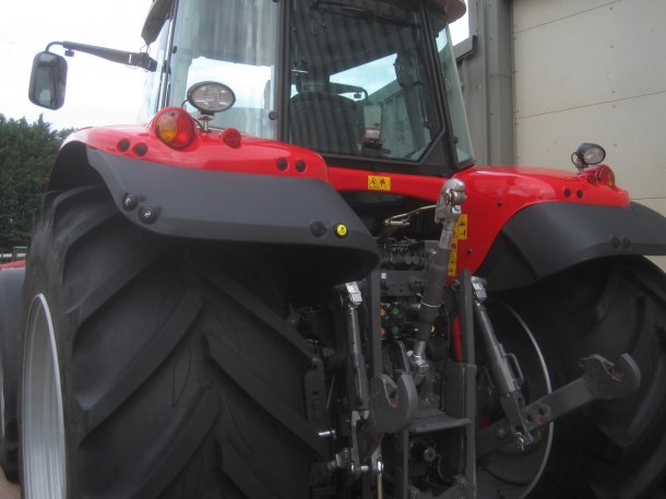 Massey Ferguson 7499