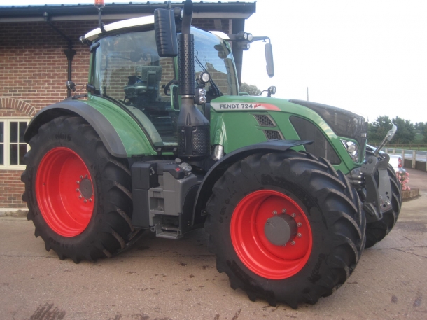 Fendt 724 Profi-Plus