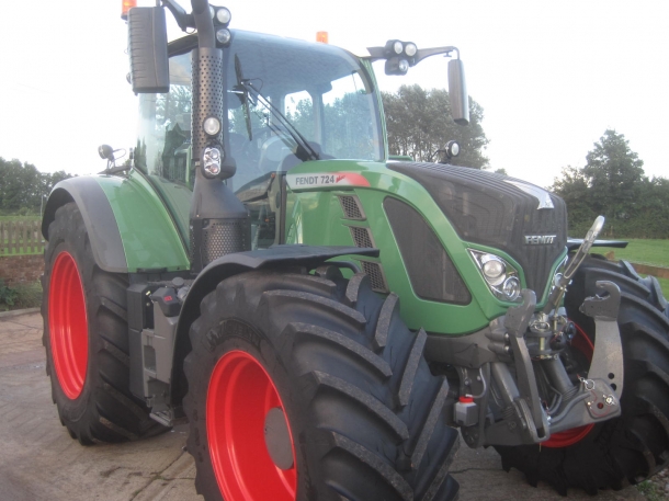 Fendt 724 Profi-Plus
