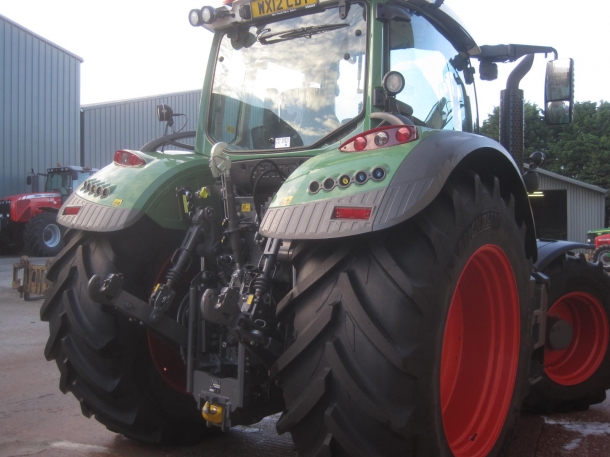 Fendt 724 Profi-Plus