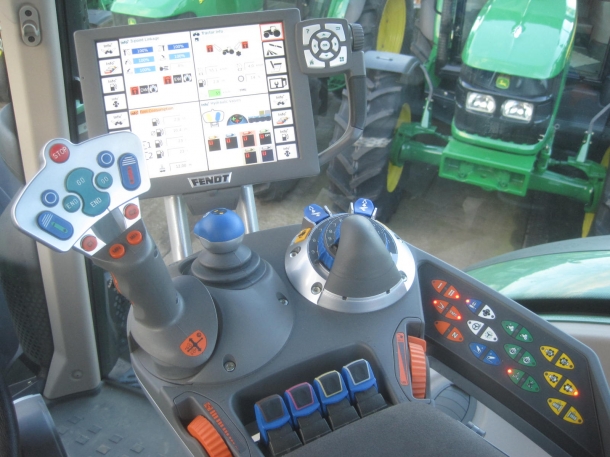Fendt 724 Profi-Plus