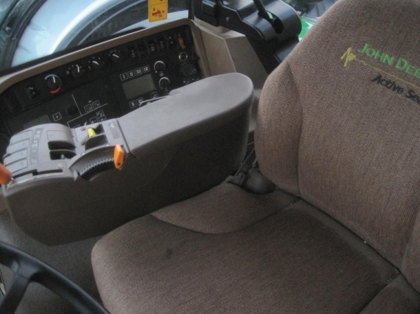 John Deere 7930