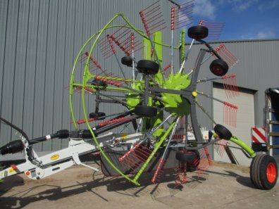 Claas Liner 2900 rake