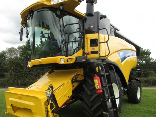 New Holland CX8040 SL