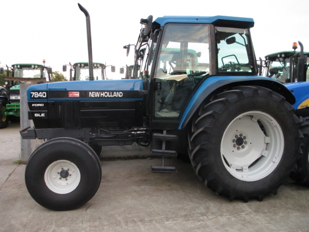 New Holland 7840 SLE