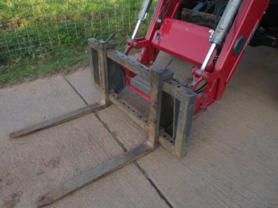 Case Maxum 100