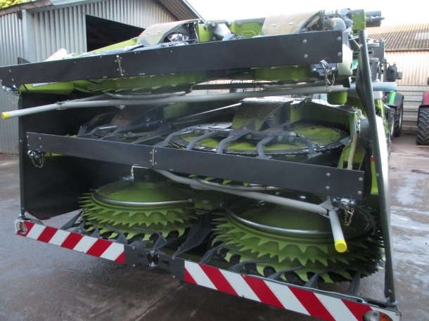 Claas 750 Orbis 10 row maize header