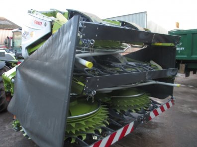 Claas 750 Orbis 10 row maize header