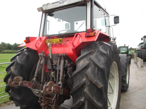 Massey Ferguson 2725 Electronic