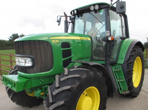 John Deere 6630