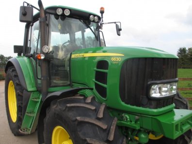 John Deere 6630