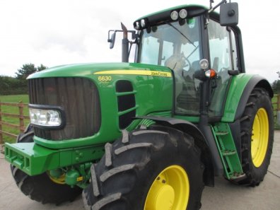 John Deere 6630