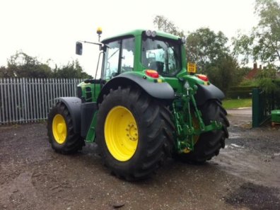 John Deere 6930