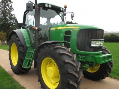 John Deere 6930