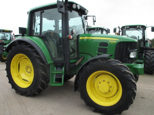 John Deere 6330