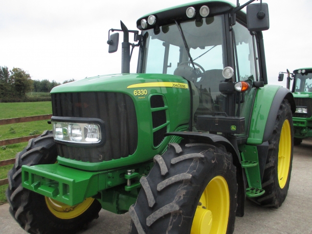 John Deere 6330