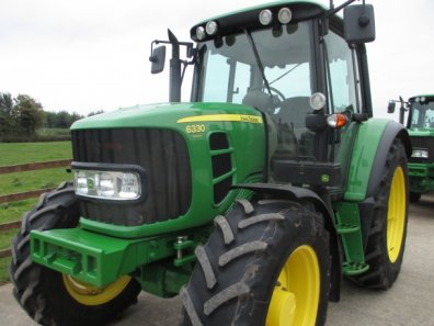 John Deere 6330