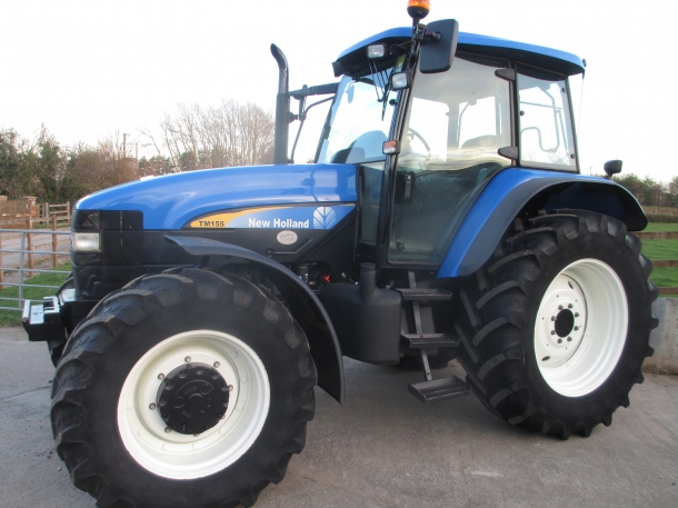 New Holland TM155