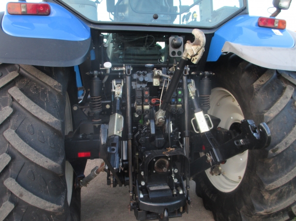 New Holland TM155