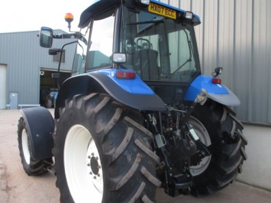 New Holland TM155