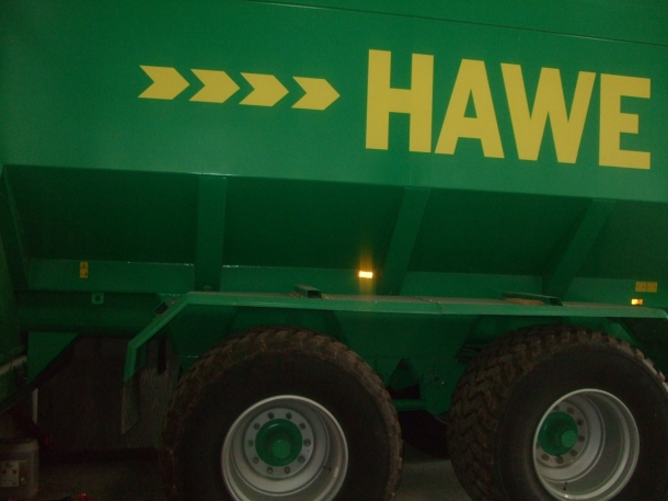 Hawe 24 ton chaser bin