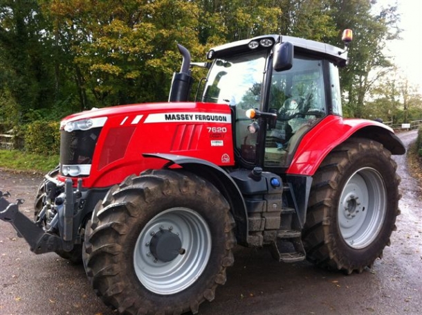 Massey Ferguson 7620 Exclusive