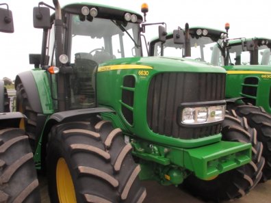 John Deere 6630