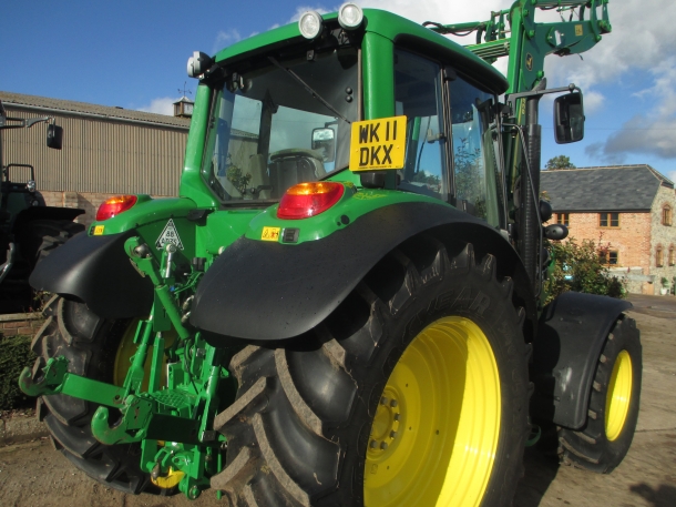 John Deere 6330