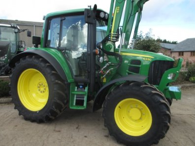 John Deere 6330