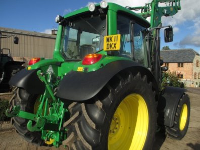 John Deere 6330