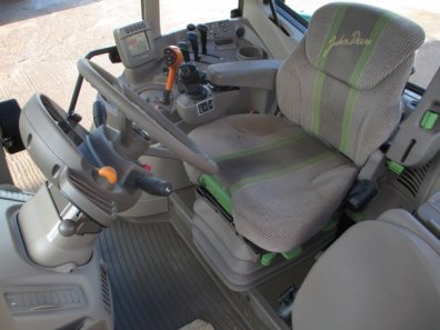 John Deere 6330